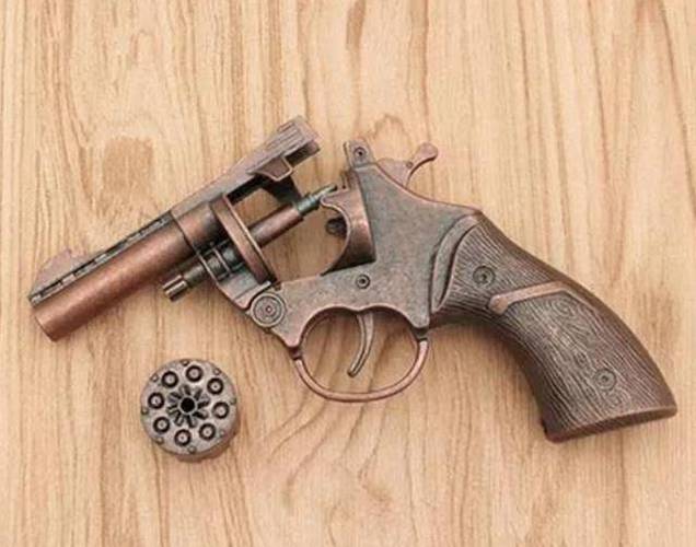 49图库下载-49图库港澳正版下载和旧玩具枪射出真子弹与